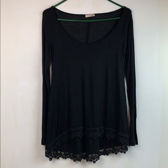 Kona tunic top high low crochet trim wide neck - Picture 4 of 9